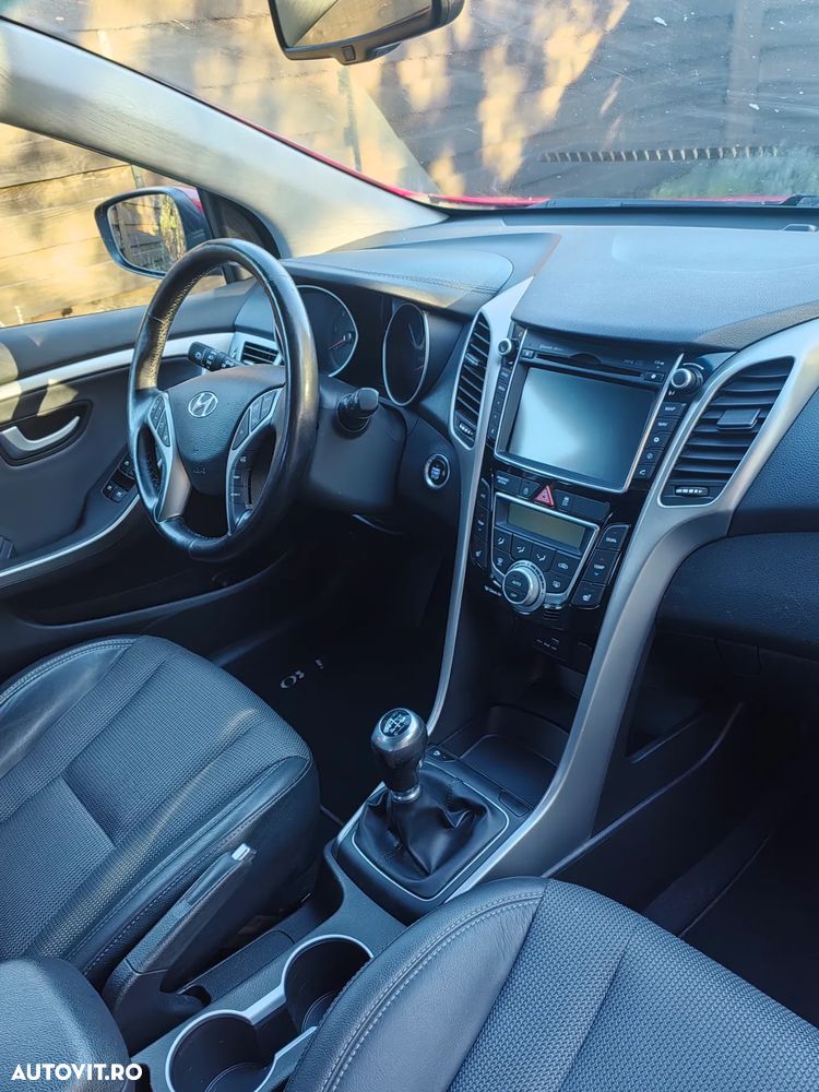 Hyundai i30 1.6 CRDI Premium - 22