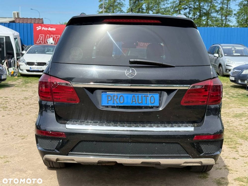 Mercedes-Benz GL 350 BlueTEC 4-Matic - 6