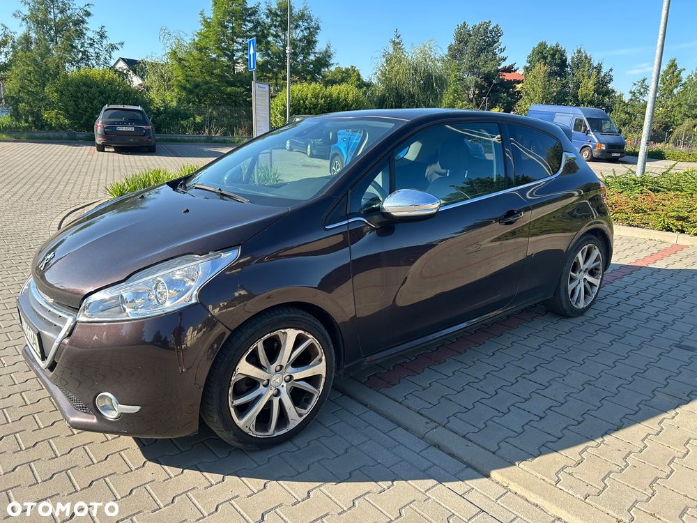 Peugeot 208 1.6 THP Allure - 6