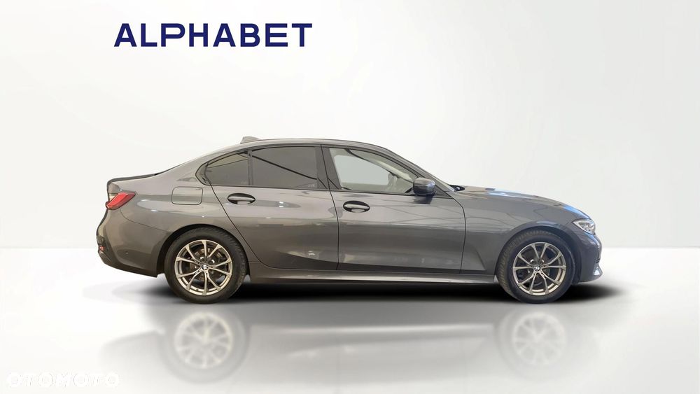 BMW Seria 3 318d Sport Line - 6