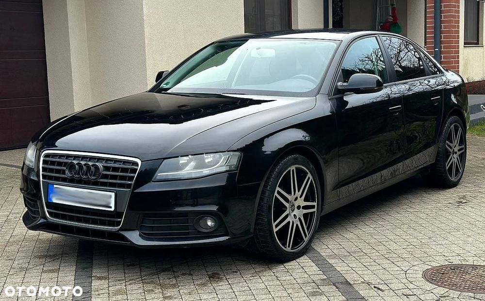 Audi A4 Limousine - 16