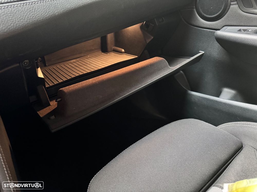 BMW 218 Gran Tourer d Sport-Aut. Sport Line - 38