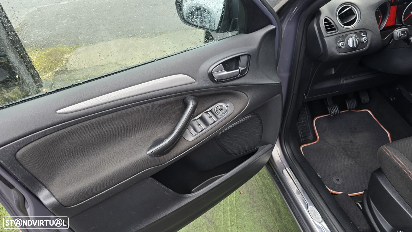 Ford S-Max 1.6 TDCi Titanium 7L - 20