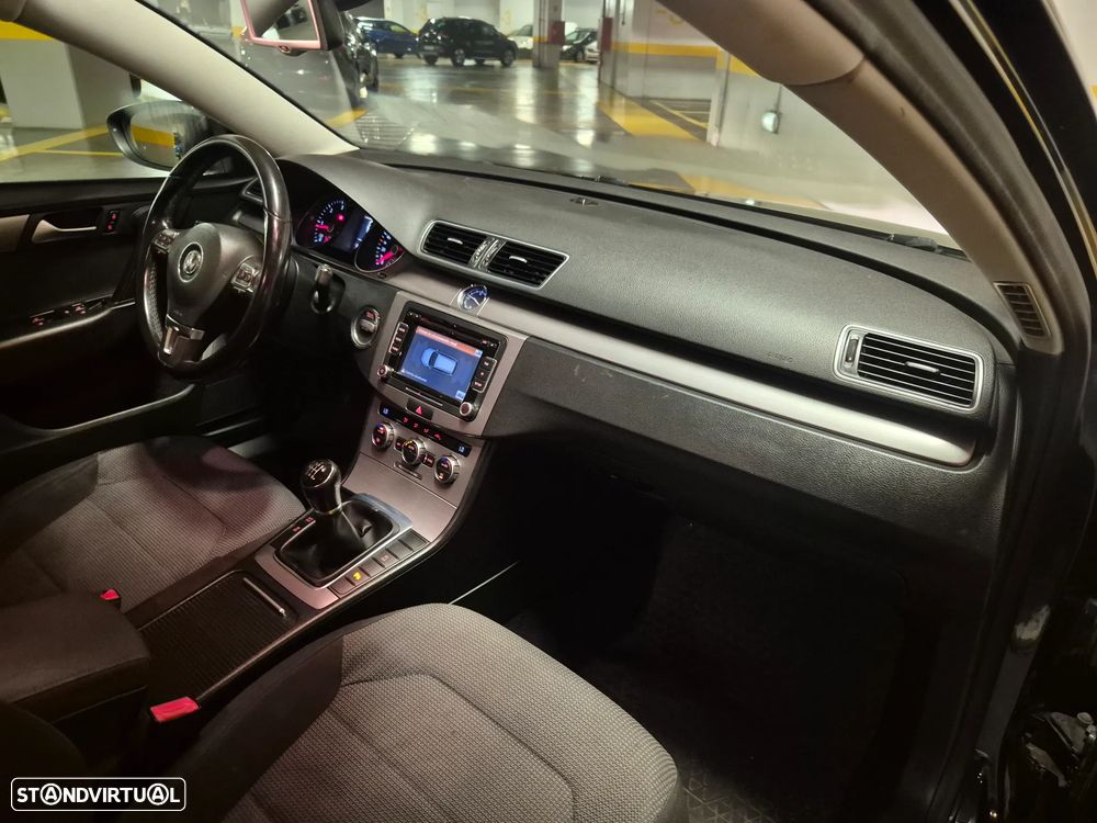 VW Passat Variant 1.6 TDI Confortline - 39