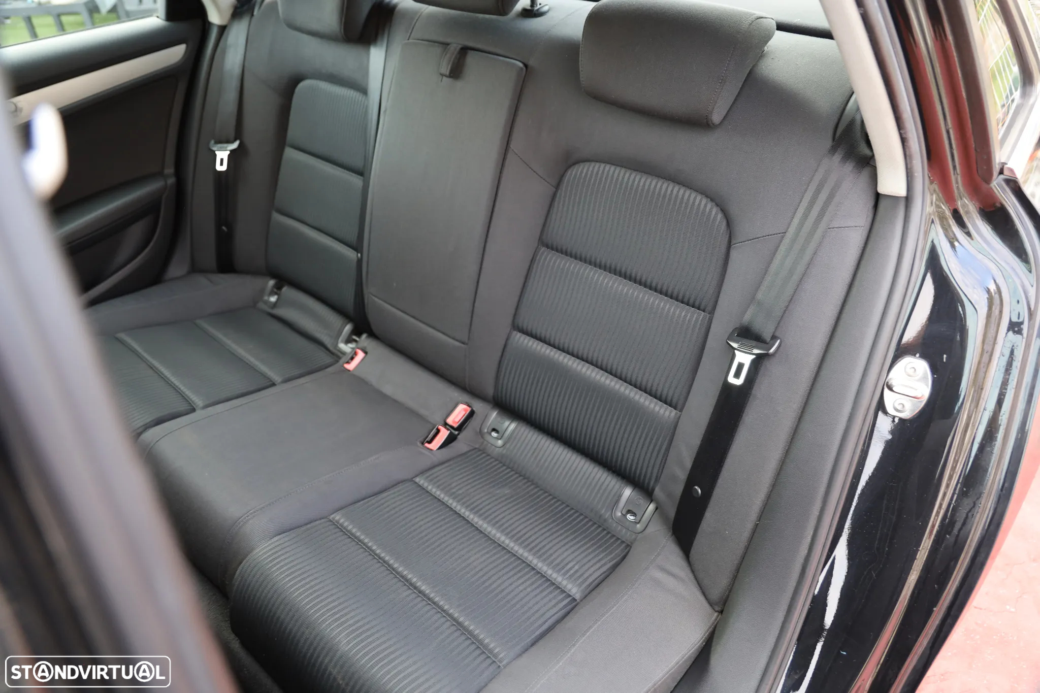 Audi A4 2.0 TDI exclusive - 8
