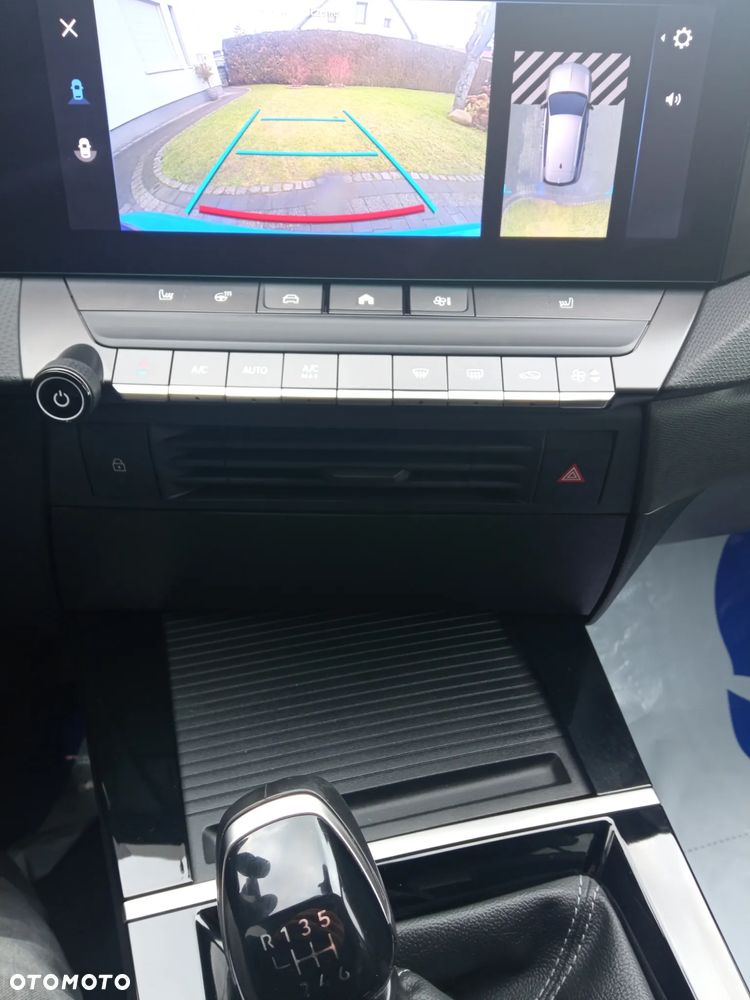 Opel Astra 1.2 Turbo Start/Stop Elegance - 11