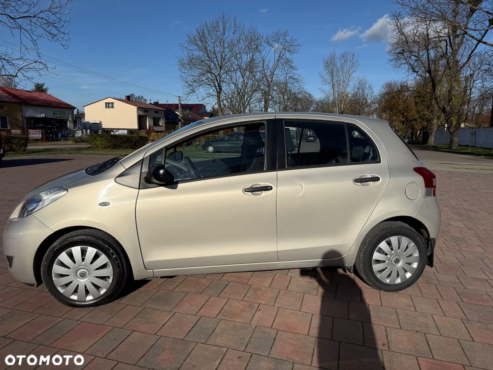 Toyota Yaris 1.33 Luna - 28