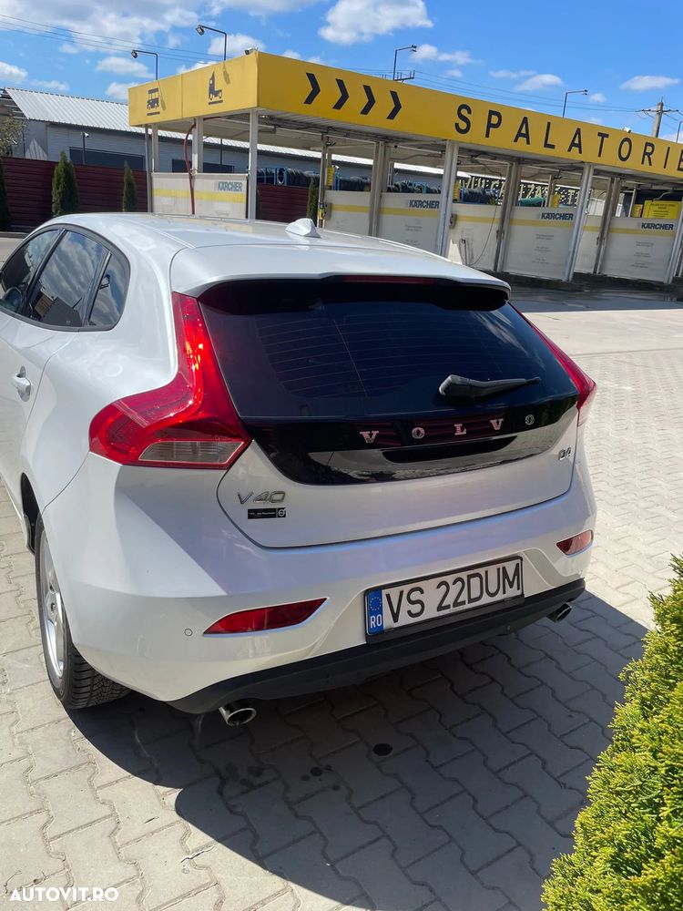 Volvo V40 D4 VEA Momentum - 5