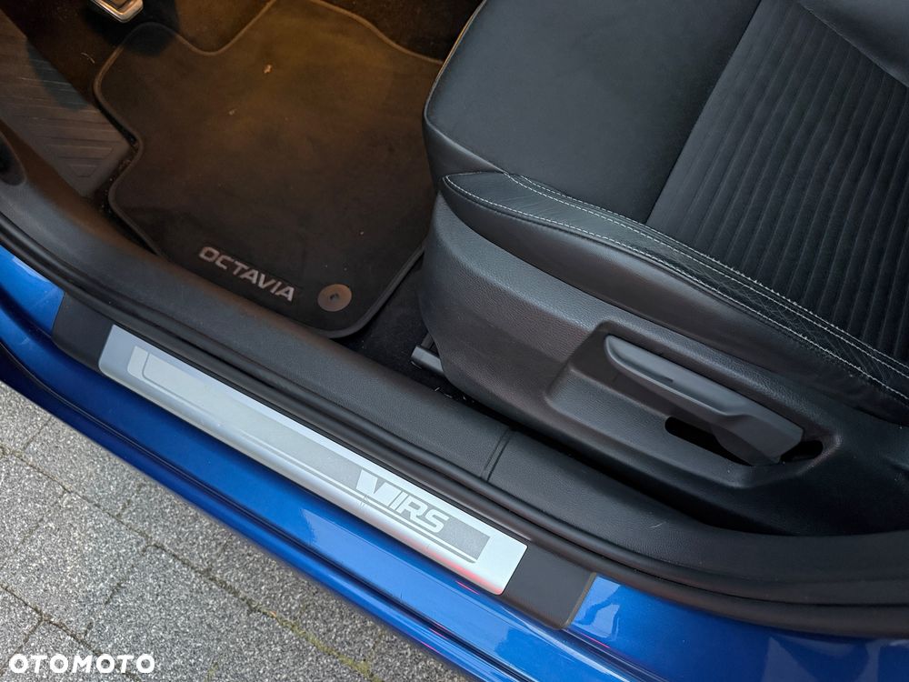 Skoda Octavia 2.0 TDI RS - 21