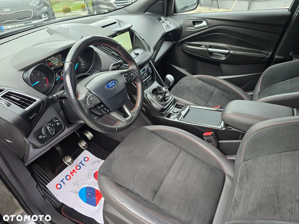 Ford Kuga 2.0 TDCi 4x2 ST-Line - 26