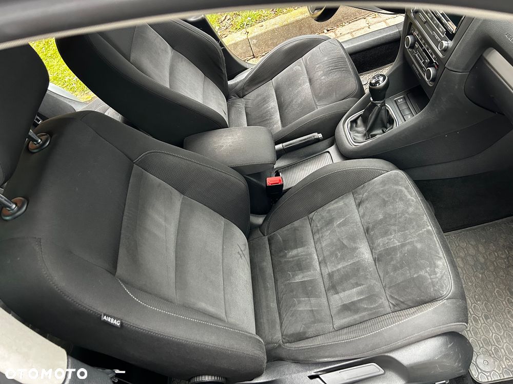 Volkswagen Golf 2.0 TDI Highline - 14