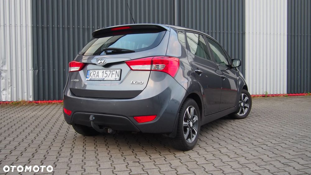 Hyundai ix20 1.4 blue Passion - 16