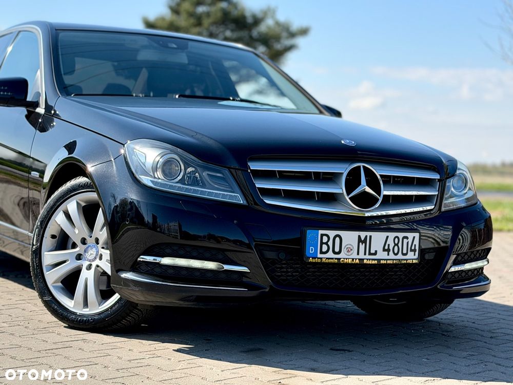 Mercedes-Benz Klasa C 180 CGI Automatik BlueEFFICIENCY Avantgarde - 37