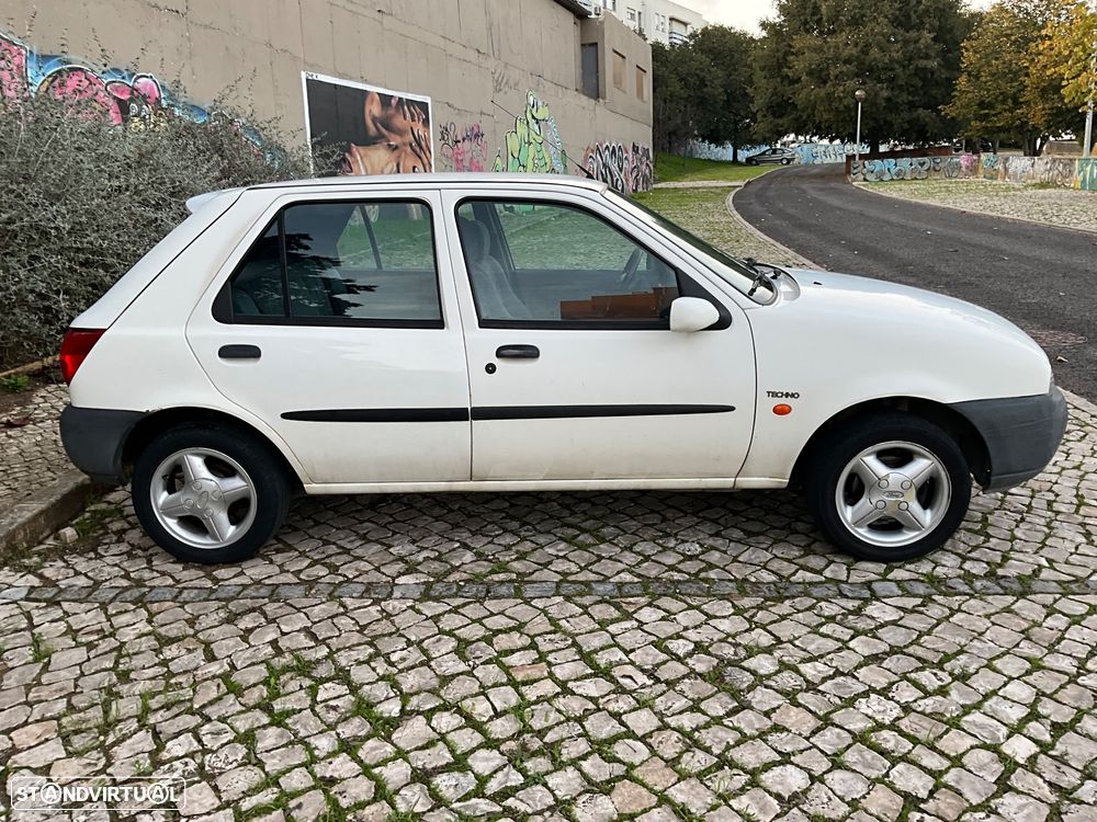 Ford Fiesta - 4