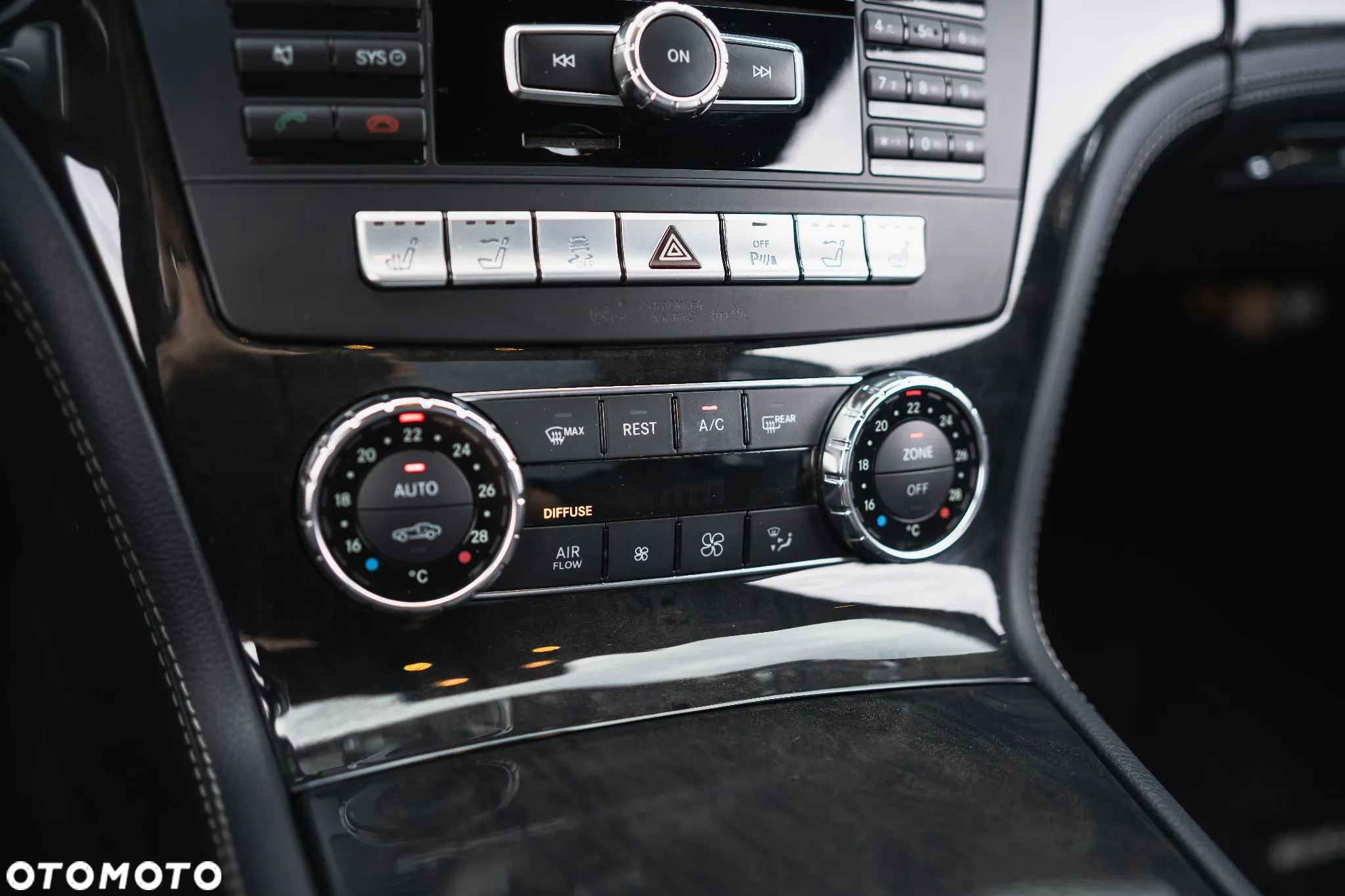 Mercedes-Benz SL 350 BlueEff - 29