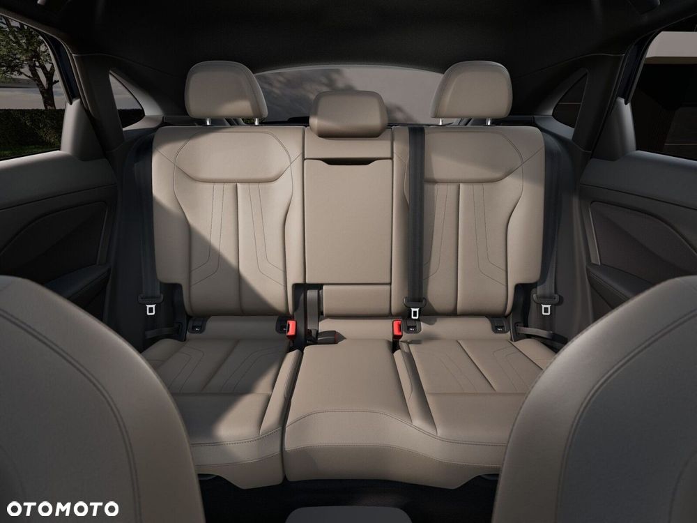 Audi Q3 Sportback - 8