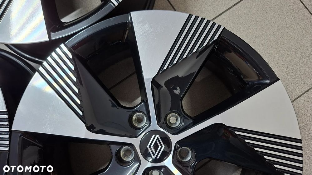 Felgi Aluminiowe 18 Renault Megane E-Tech 5x114.3 ET 34 Oston - 7