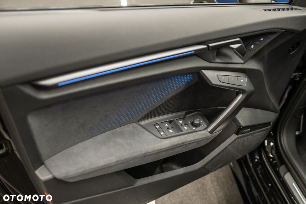 Audi RS3 Sportback - 11