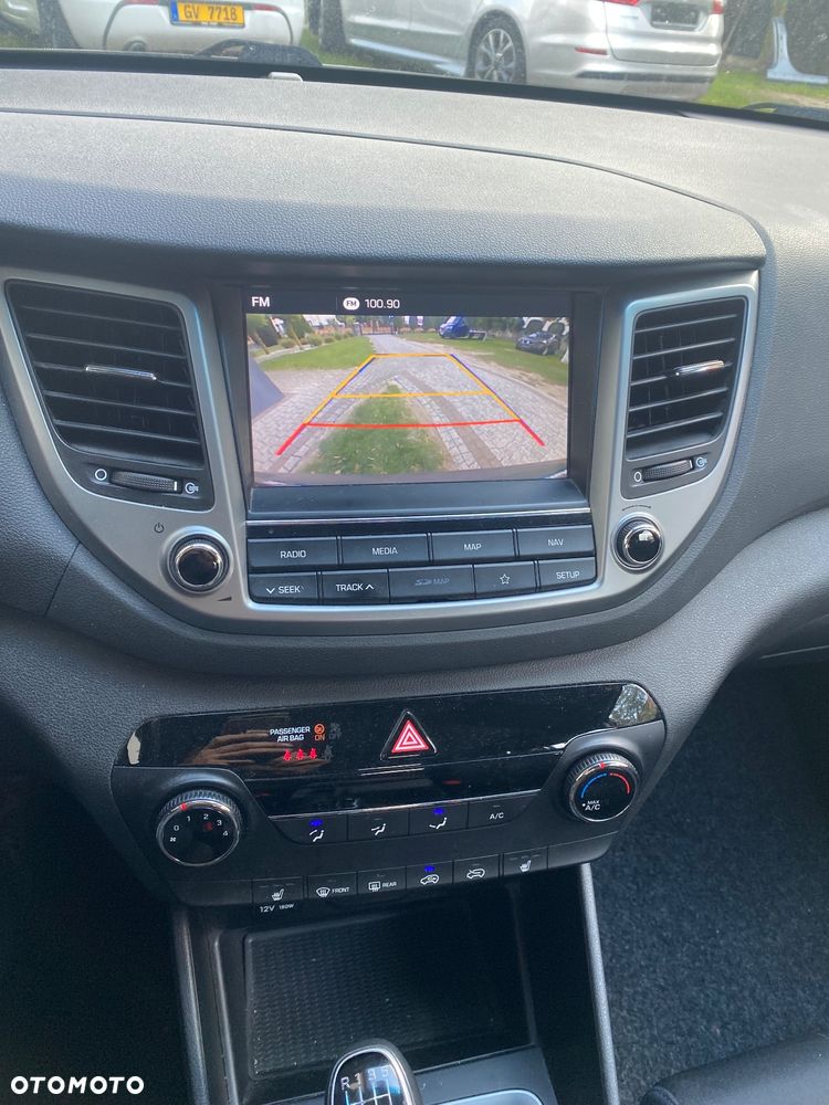 Hyundai Tucson 1.6 GDi 2WD Select - 23