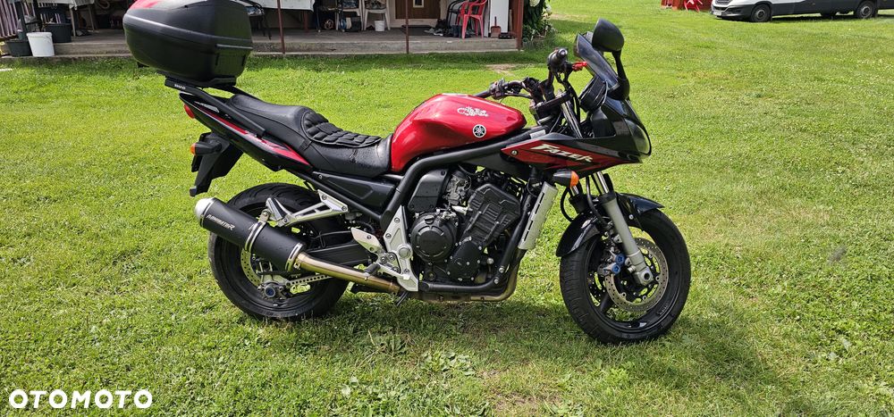 Yamaha FZS - 6