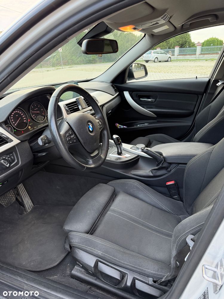 BMW Seria 3 320d Eff.Dynamics - 12