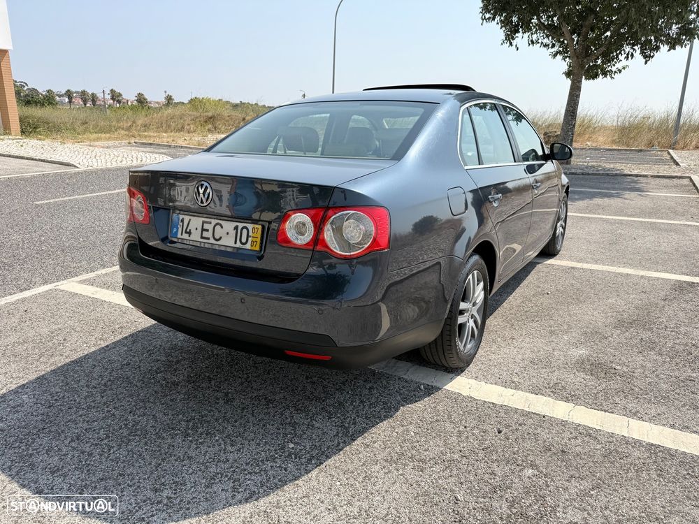 VW Jetta - 3