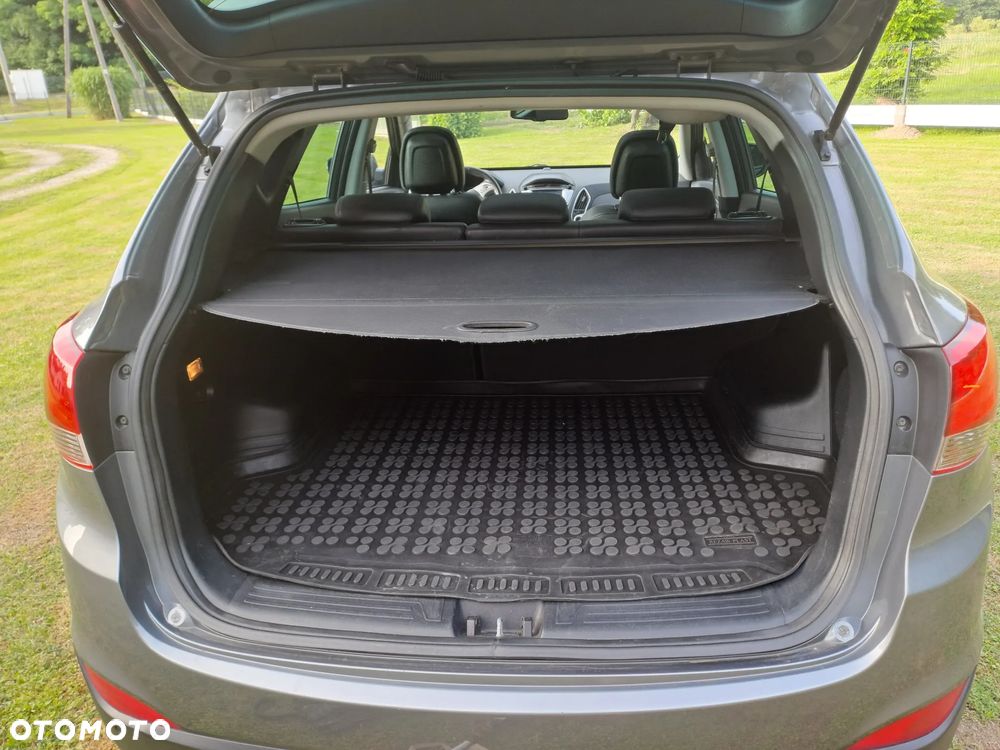 Hyundai ix35 2.0 CRDi 4WD Automatik Premium - 32