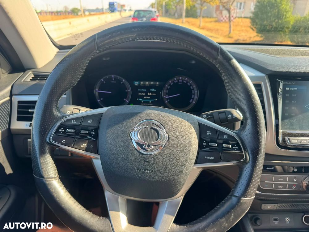 SsangYong MUSSO - 12