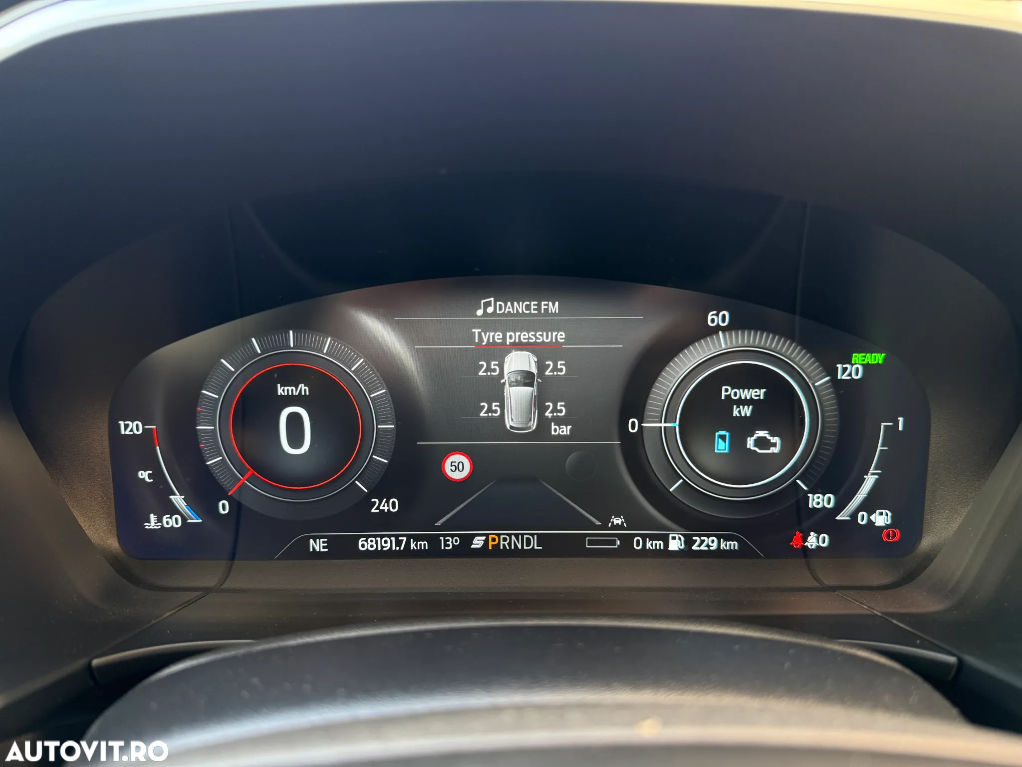 Ford Kuga 2.5 Duratec PHEV Vignale - 28