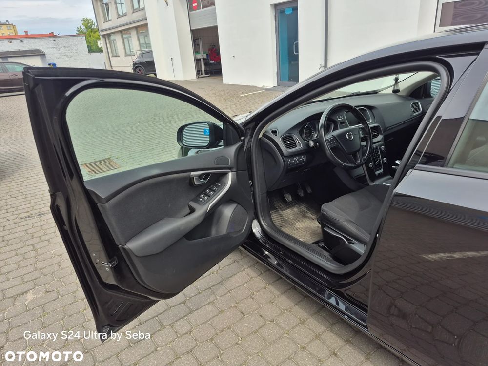 Volvo V40 D2 Inscription - 15
