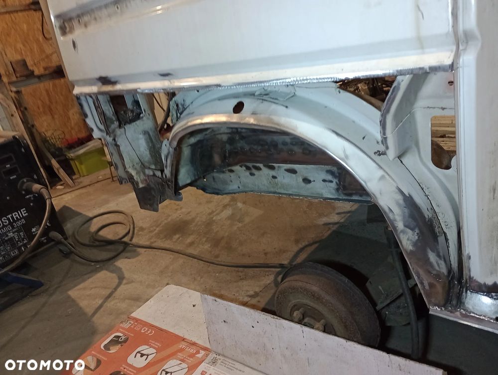 Volkswagen Transporter - 28