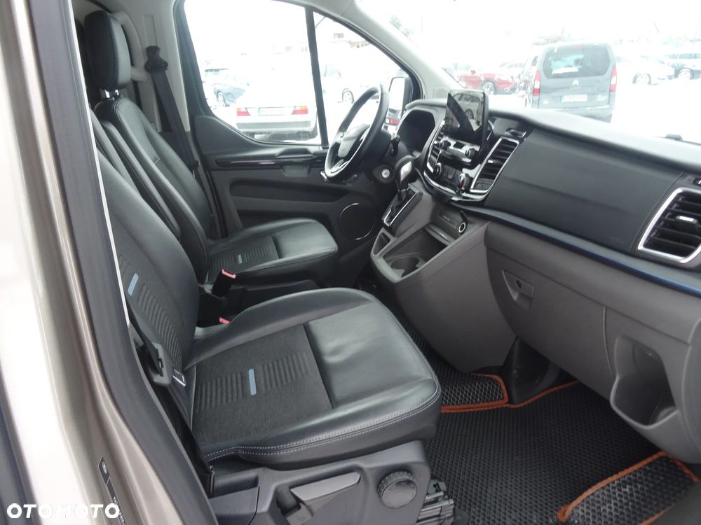 Ford Tourneo Custom 2.0 EcoBlue L2 Active SelectShift - 17