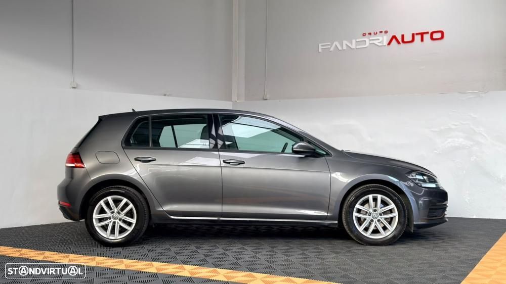 VW Golf 1.6 TDI Trendline - 11