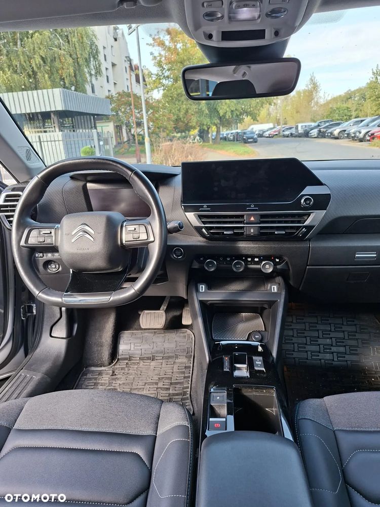 Citroën C4 EV136 50kWh Shine - 10