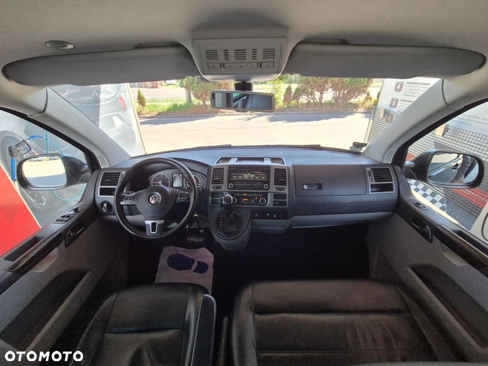Volkswagen Caravelle - 33