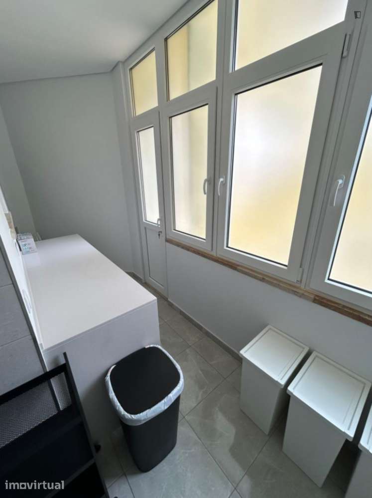 Quarto - localizado em Sete Rios Lisbon - Grande imagem: 4/13
