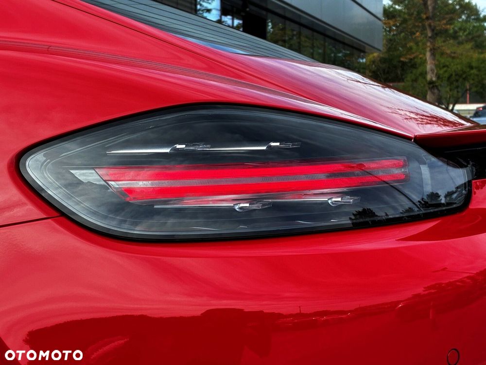 Porsche 718 Cayman - 12