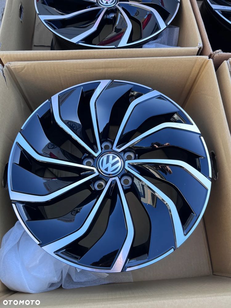 Nowe oryginalne Felgi VW Golf 7-8 5H0601025D  17'' - 7