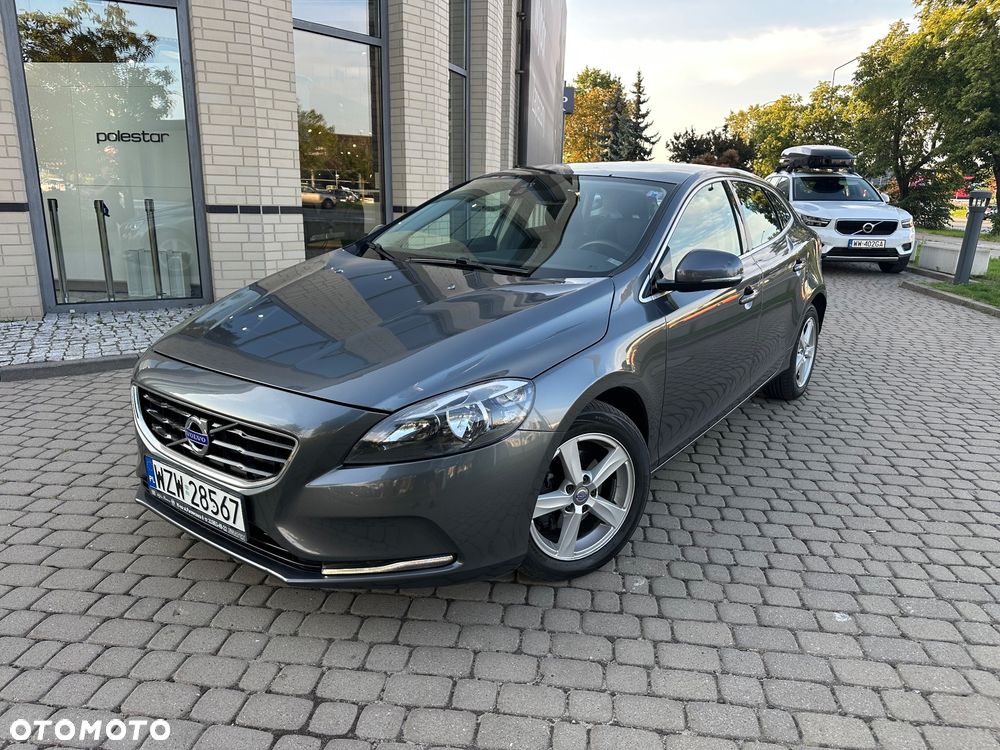 Volvo V40 D2 Momentum - 14