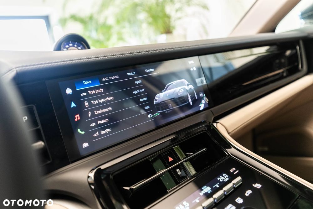 Porsche Panamera 4S E-Hybrid PHEV - 25