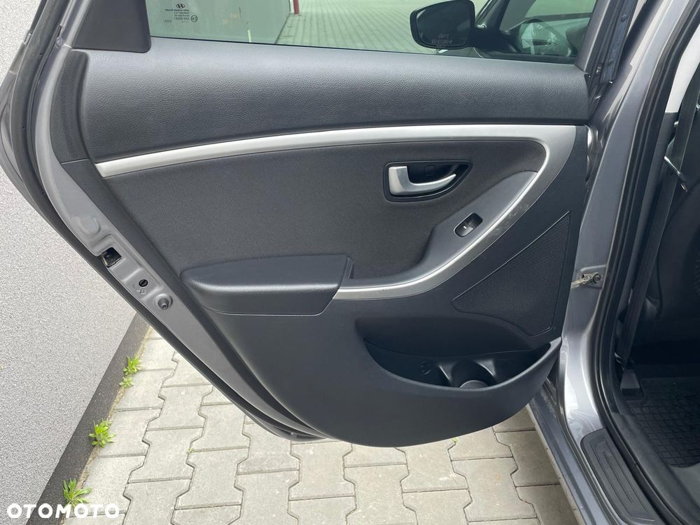 Hyundai i30 i30cw 1.4 UEFA EURO 2012 Edition - 22