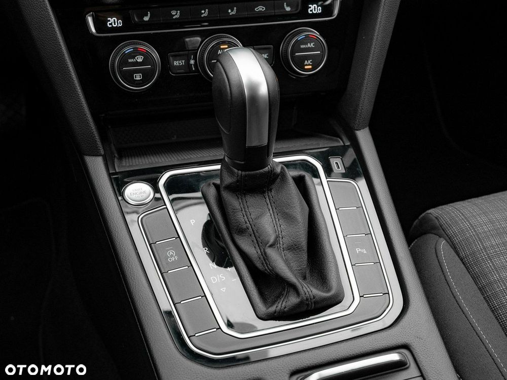 Volkswagen Passat 2.0 TDI EVO Business DSG - 18