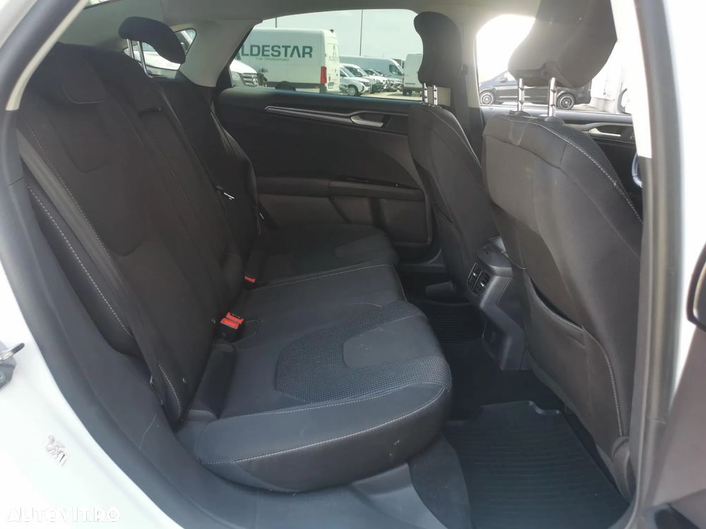 Ford Mondeo 2.0 HEV Titanium - 14