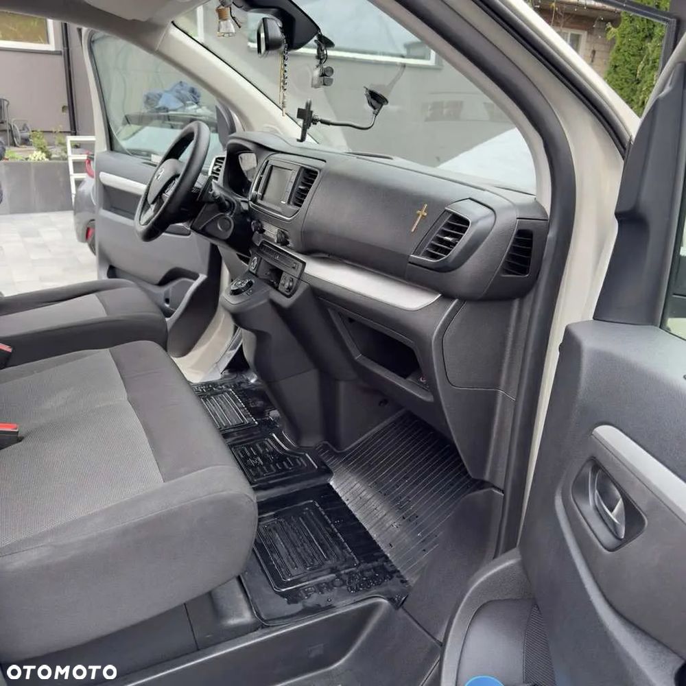 Toyota ProAce Kombi 2.0 D-4D Long 2,8t - 8