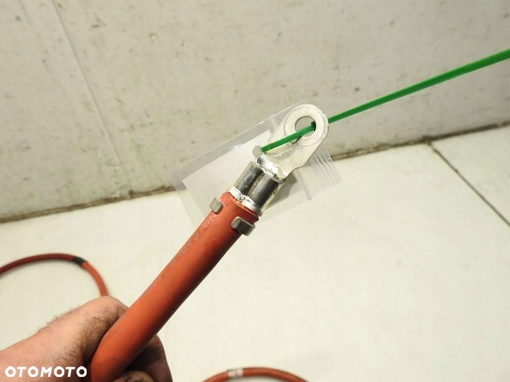 KLEMA PLUSOWA PRZEWÓD CHRYSLER 300C 3.0 CRD V6 05087215AB - 5