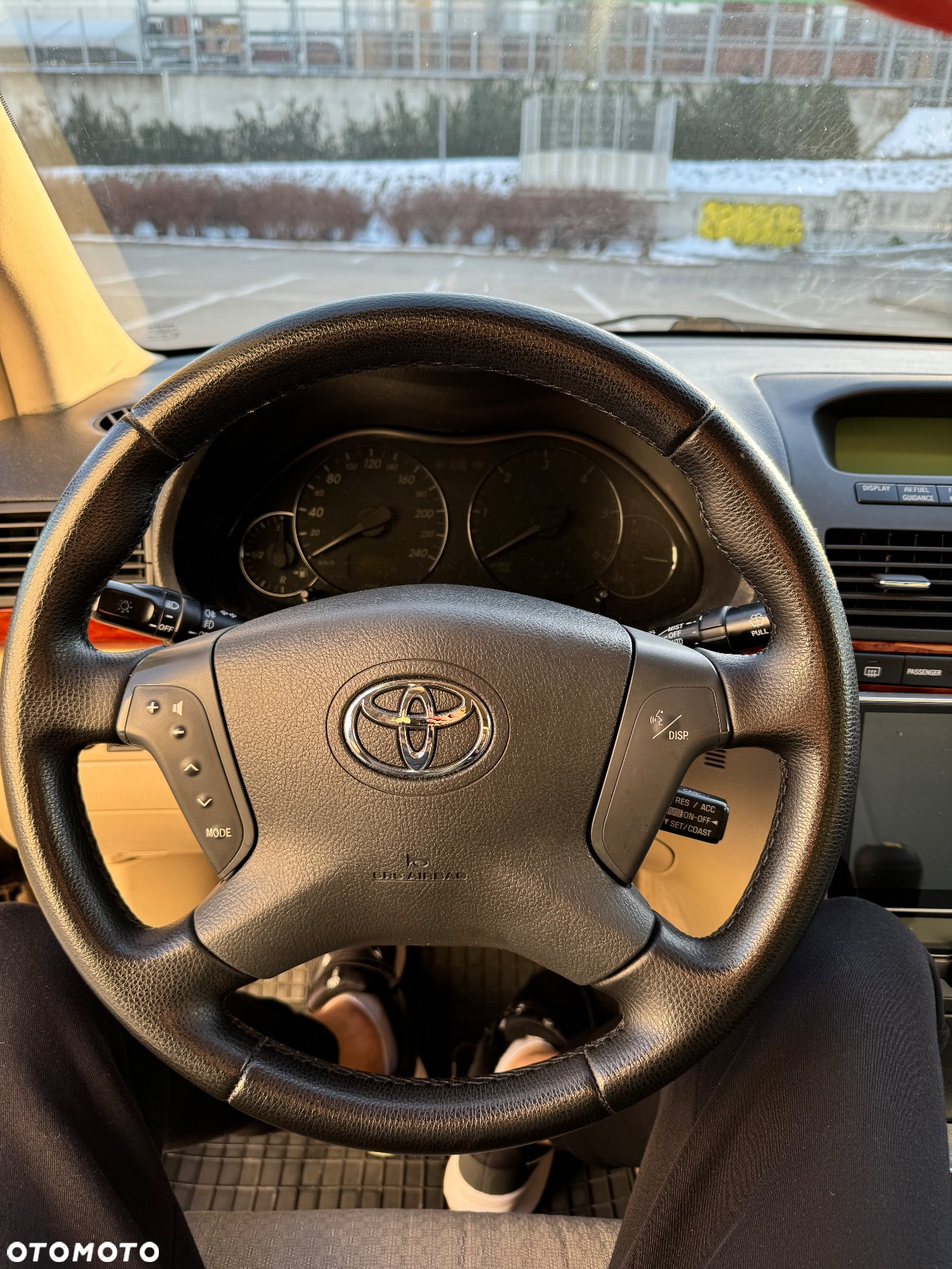 Toyota Avensis 2.0 D-4D High - 9