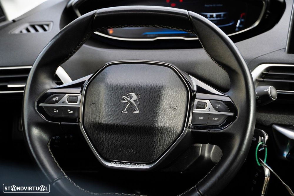 Peugeot 3008 1.2 PureTech Allure Pack - 12