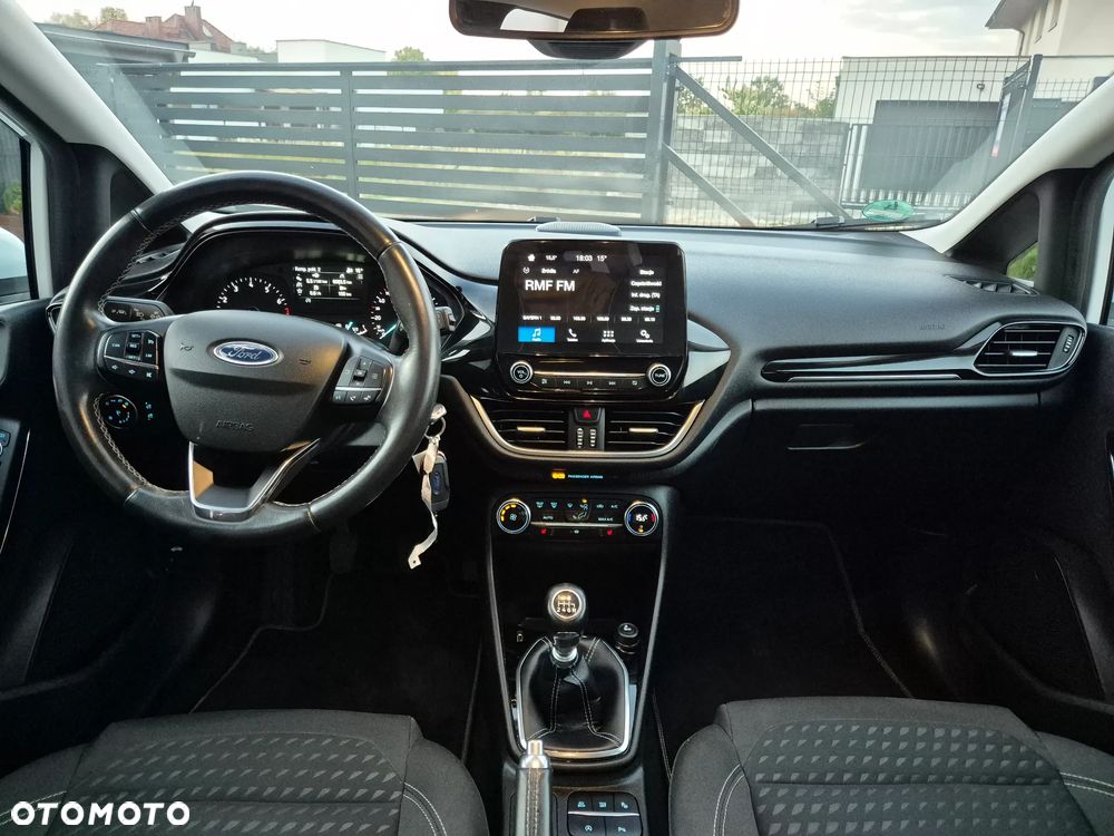 Ford Fiesta 1.0 EcoBoost S&S TITANIUM - 27
