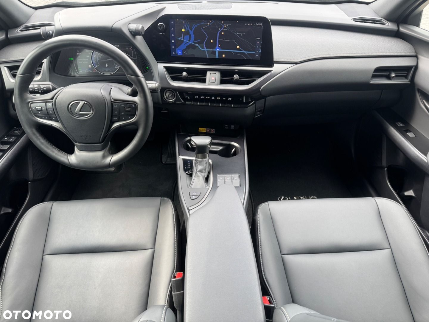 Lexus UX - 15