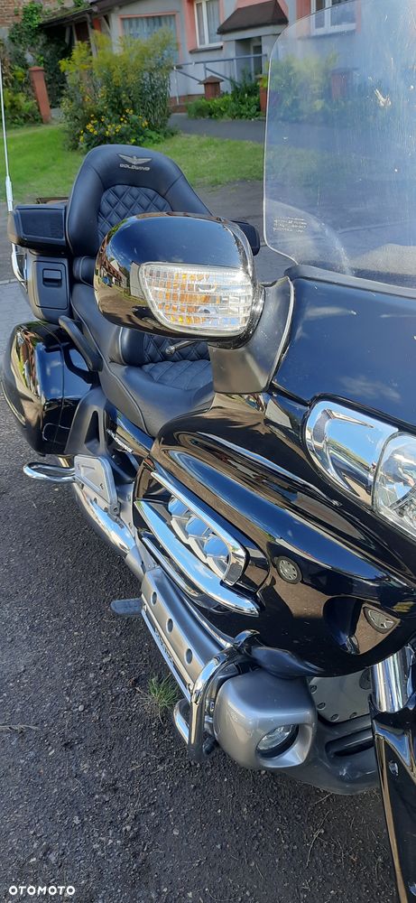 Honda GL - 16